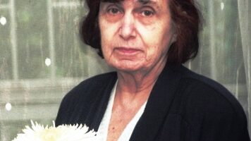 Статья, посвященная 80-летию Анны Каландадазе в газете “Вечерний Тбилиси”